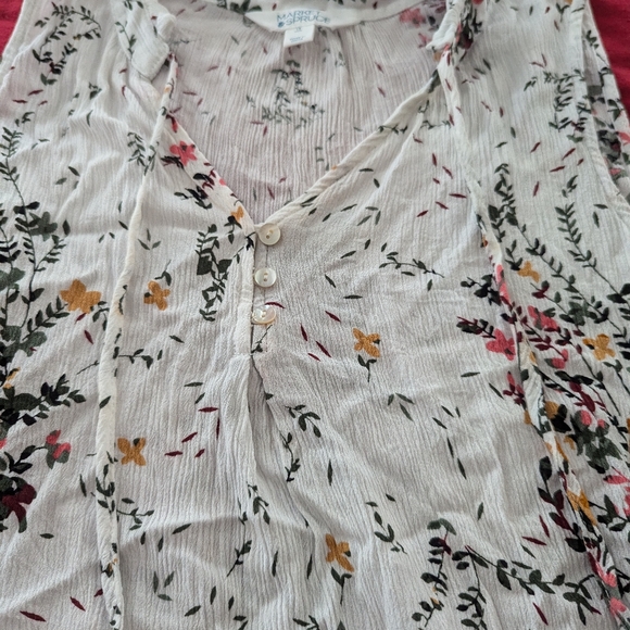 Market and spruce tank top blouse - Picture 3 of 3